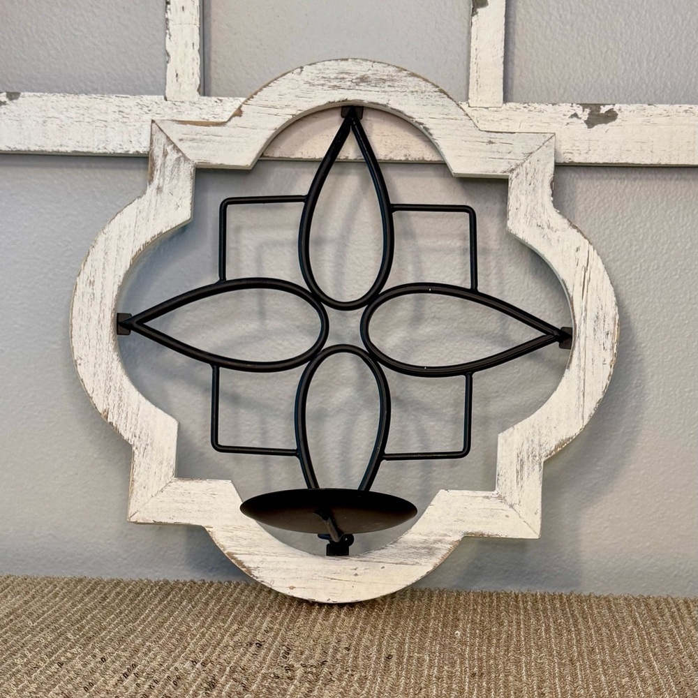 🌸Hobby Lobby Black and White Wall Decor🕯️ - Picture 2 of 4